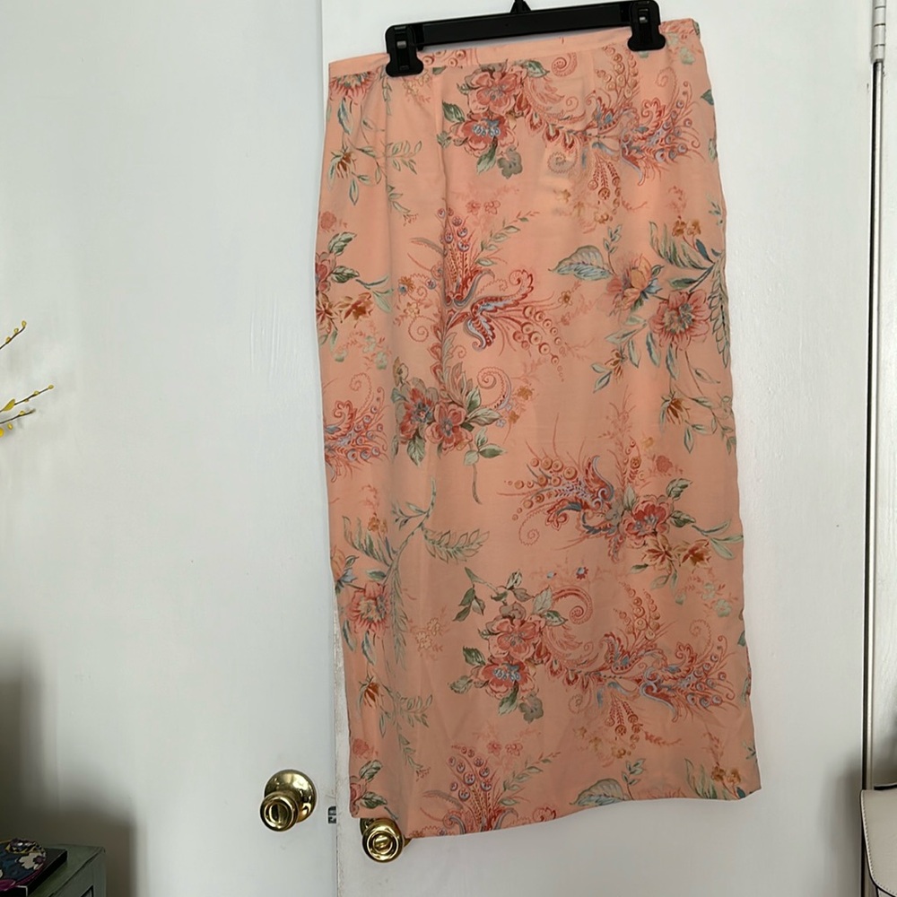Alfred Dunner NWT skirt more like a maxi  size 12